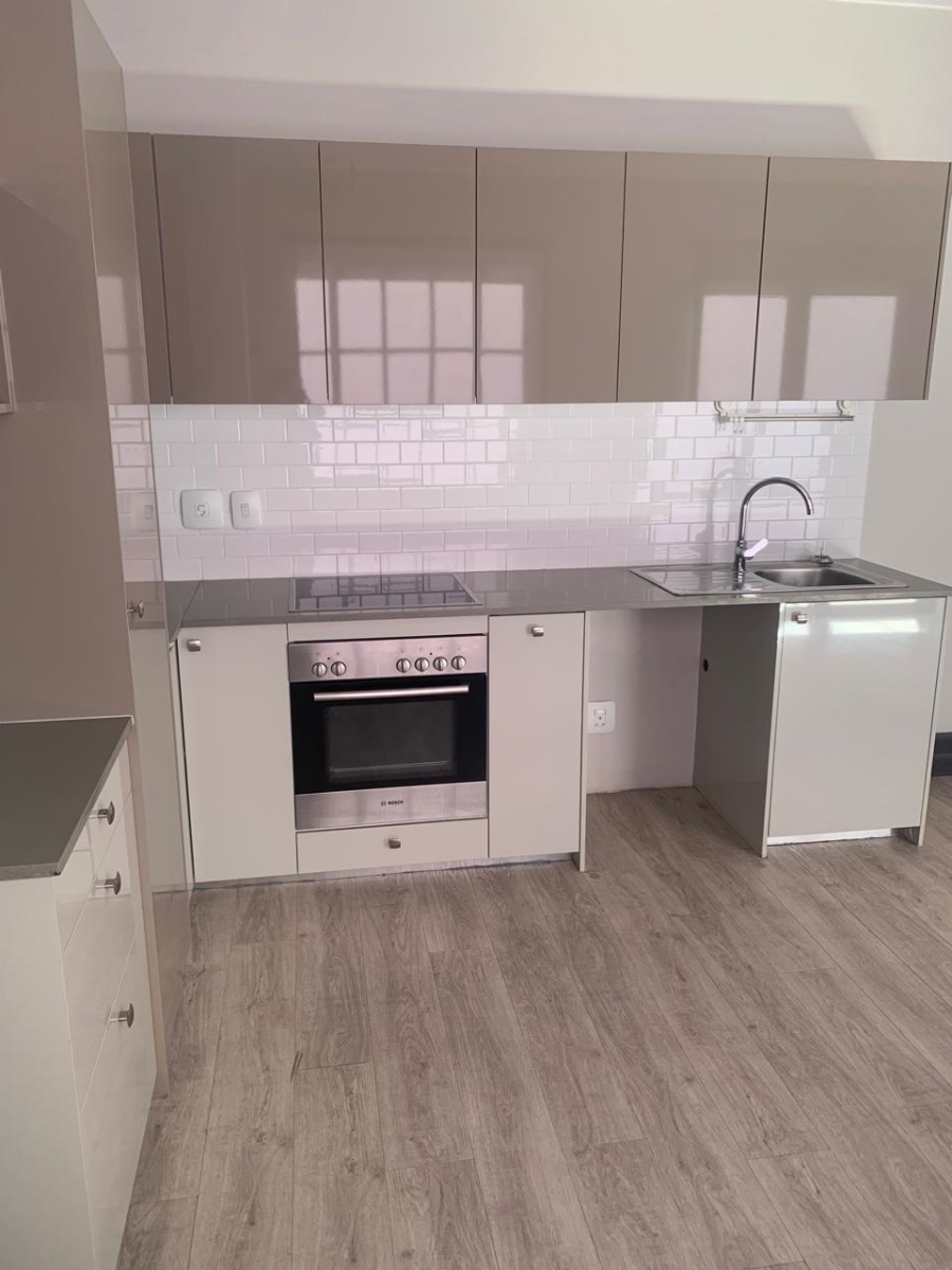 To Let 1 Bedroom Property for Rent in Paardevlei Western Cape